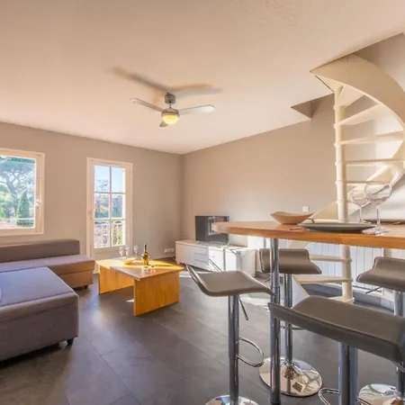 Nice Apt Near Bouillabaisse Beach Apartment Saint-Tropez