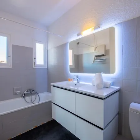 Nice Apt Near Bouillabaisse Beach Apartment Saint-Tropez